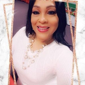 Meet your Posher, Monica